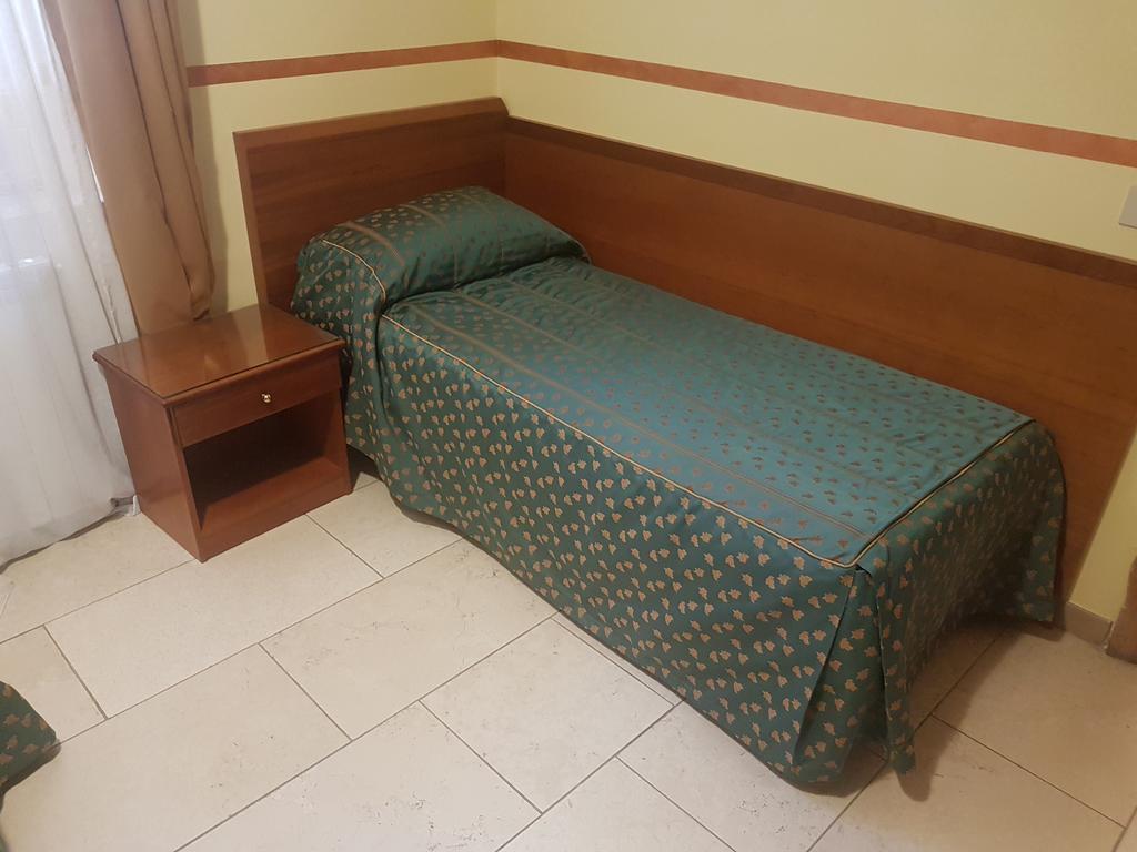 B&B Antica Trattoria San Giovanni Rotondo Bagian luar foto
